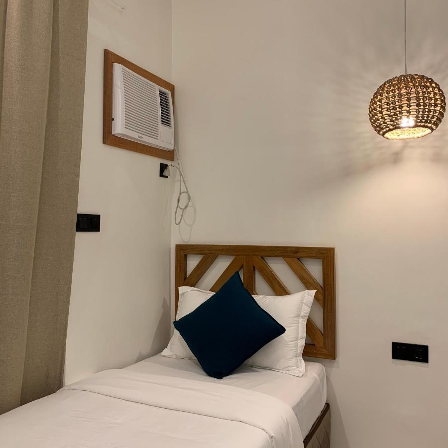 Bahandi Hotel General Luna  Εξωτερικό φωτογραφία