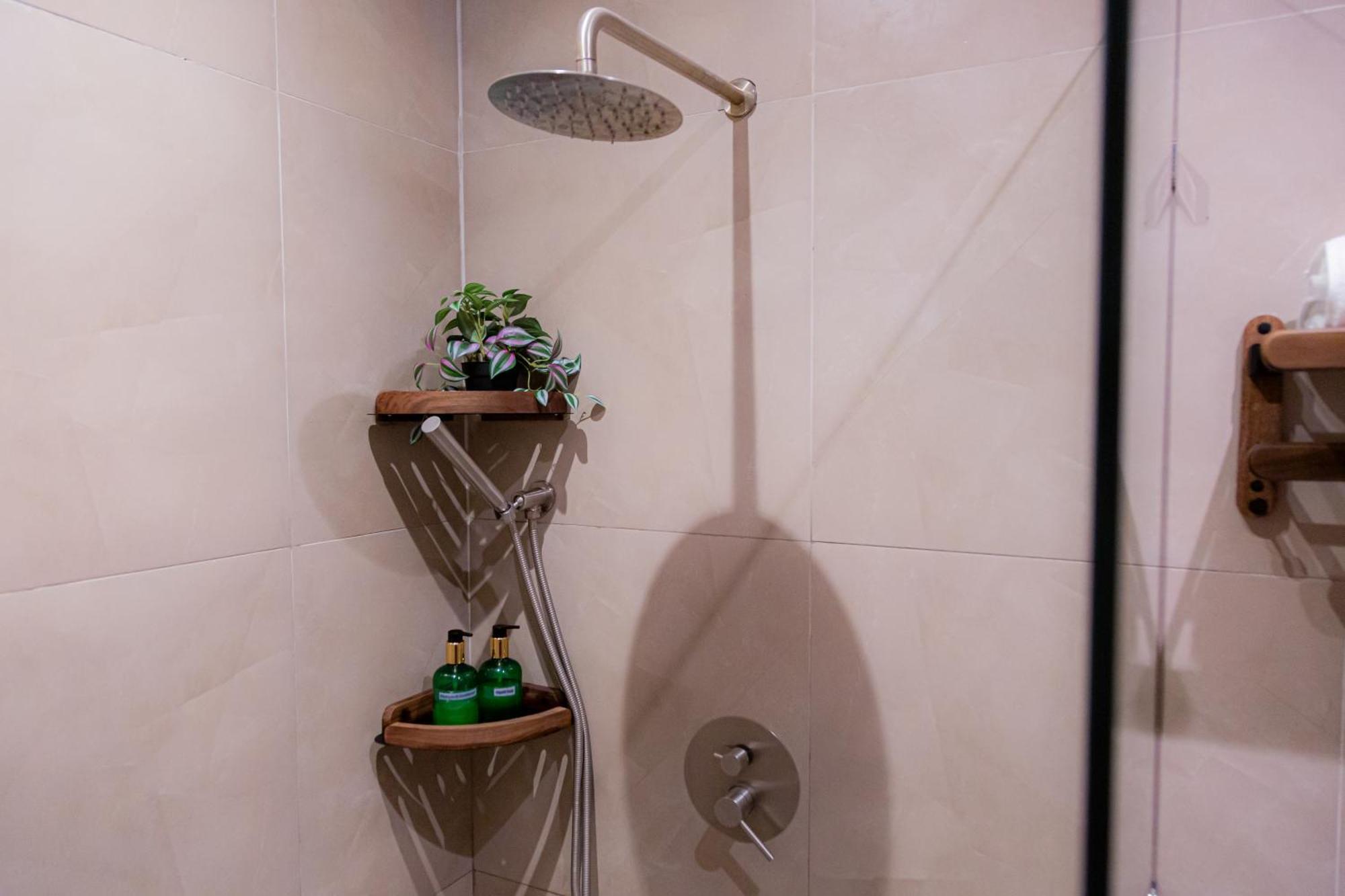 Bahandi Hotel General Luna  Εξωτερικό φωτογραφία